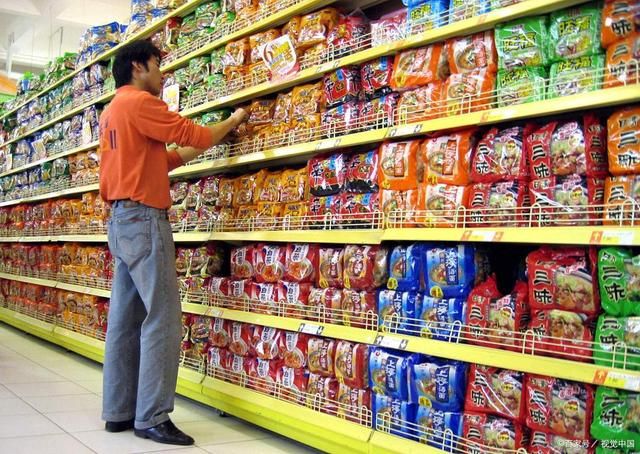 方便食品進(jìn)入熱銷(xiāo)時(shí)期，供不應(yīng)求狀況持續(xù)